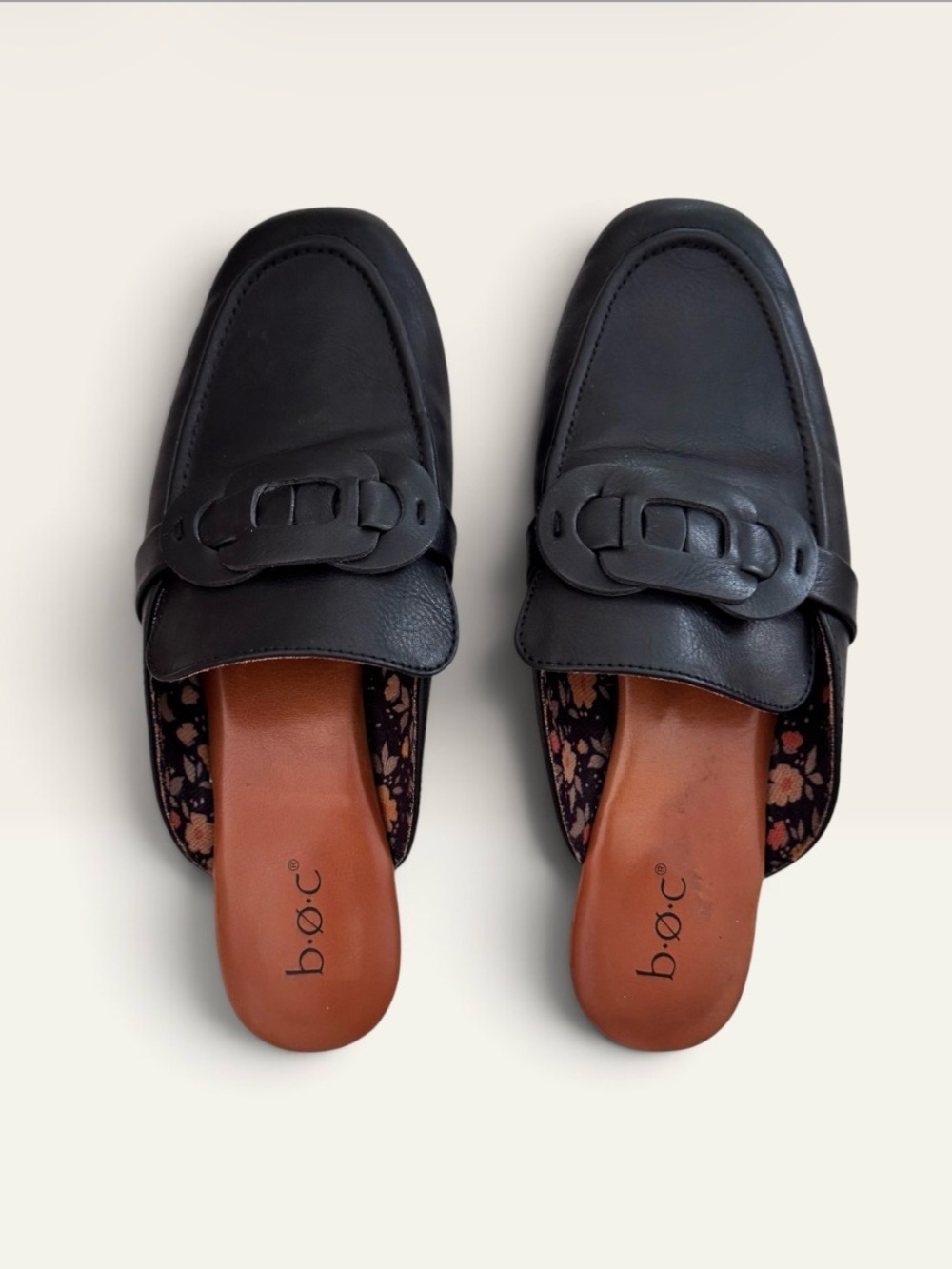 b.o.c. Pima Black Mule Slides Size 8